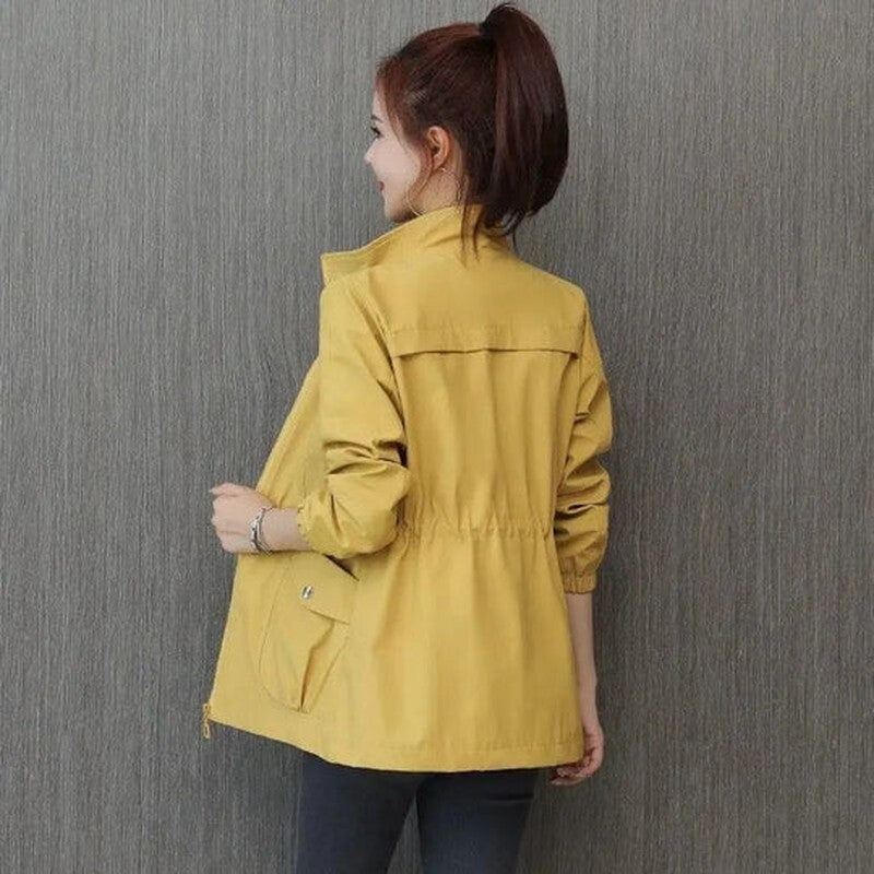color:yellow
