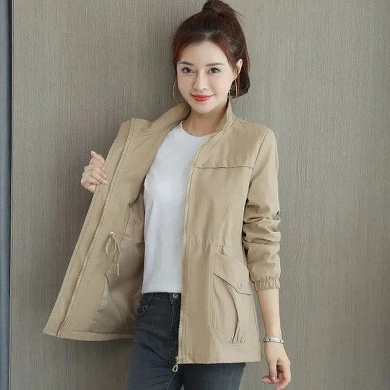 color:khaki