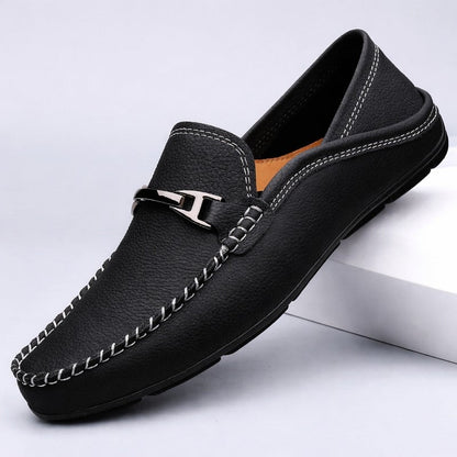 color:black